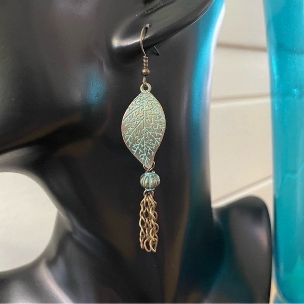 2/$29 Handmade Long Leaf Chain Fringe Dangle Earrings Aged Brass Peacock - Picture 2 of 4